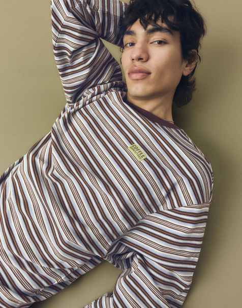 Bershka – Langärmliges T-Shirt in Hellblau mit Retro-Print - view 1