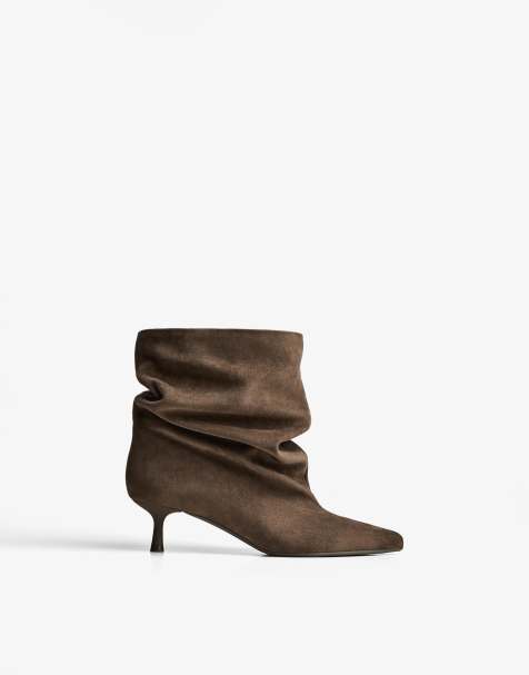 Bershka – Lässige Stiefeletten in Hellbraun mit Kitten-Absatz - view 1