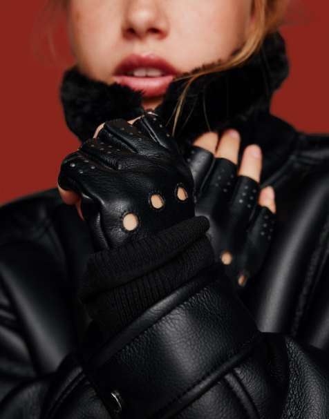 Bershka Leather effect mittens in black - view 1
