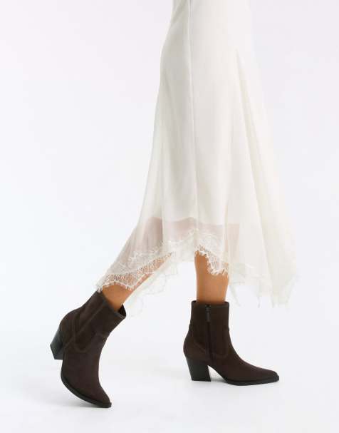 Bershka Leder-Cowboy-Stiefeletten mit Absatz in Braun - view 1