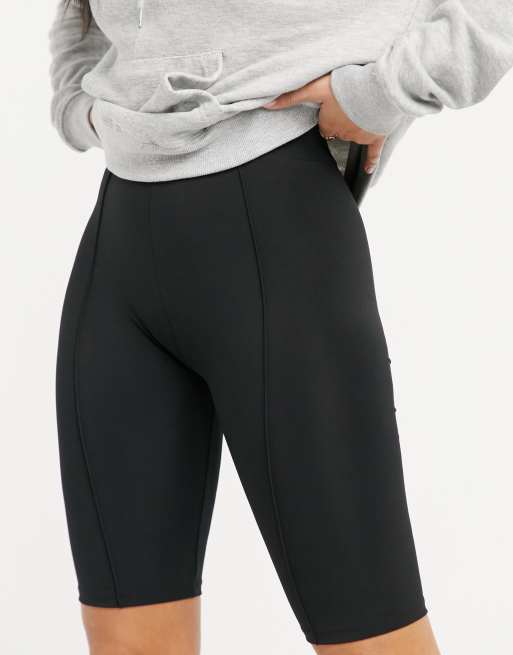 Bershka - Leggingshort in zwart
