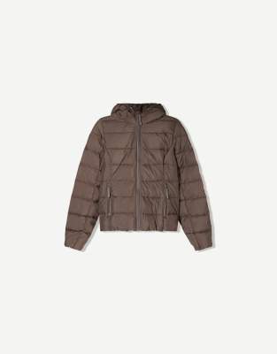 Bershka - Leichte Pufferjacke in Braun-Brown
