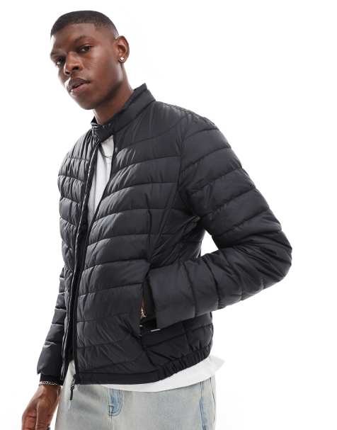 Bershka – Leichte, wattierte Jacke in Schwarz - view 1