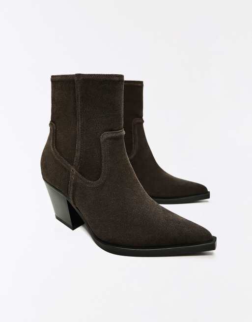 Bershka leren cowboylaarzen met hak tot de enkel in bruin, 4 van 6