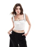 [Bershka] Bershka lettuce edge contrast trim milkmaid top in white & black L WHITE