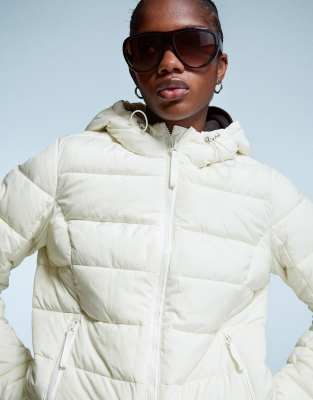 白雪 Bershka Light puffer jacket in white | ASOS