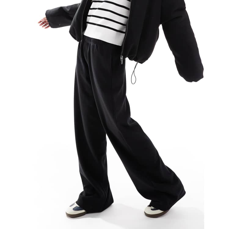 COZY STRAIGHT LEG SWEATS - BLACK かつき君着用 COZY STRAIGHT LEG SWEATS - BLACK