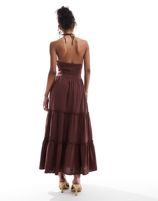 Bershka linen halterneck tiered maxi dress in chocolate, 4 of 4