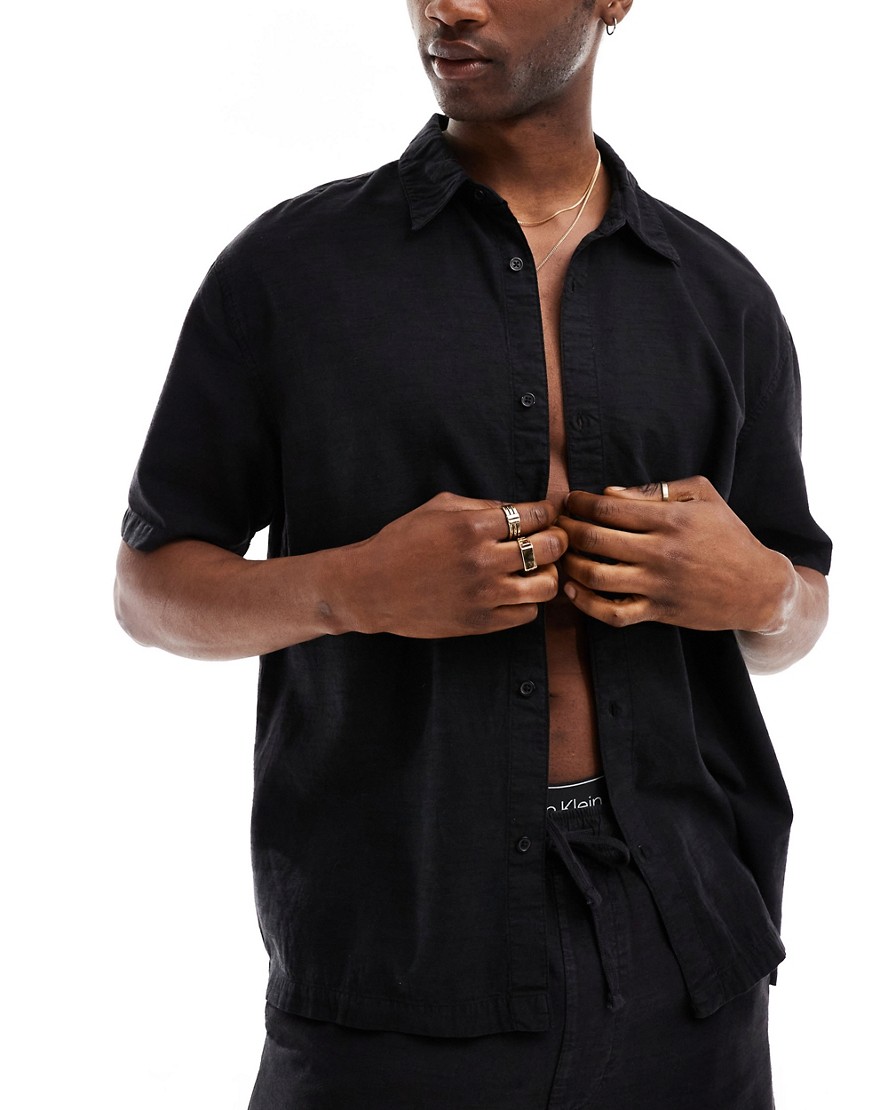 linen look shirt in black - part of a set