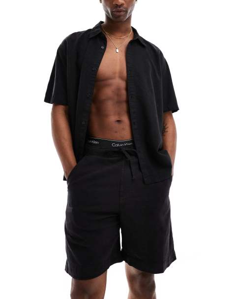 Bershka linen look shorts in black (part of a set) - view 1
