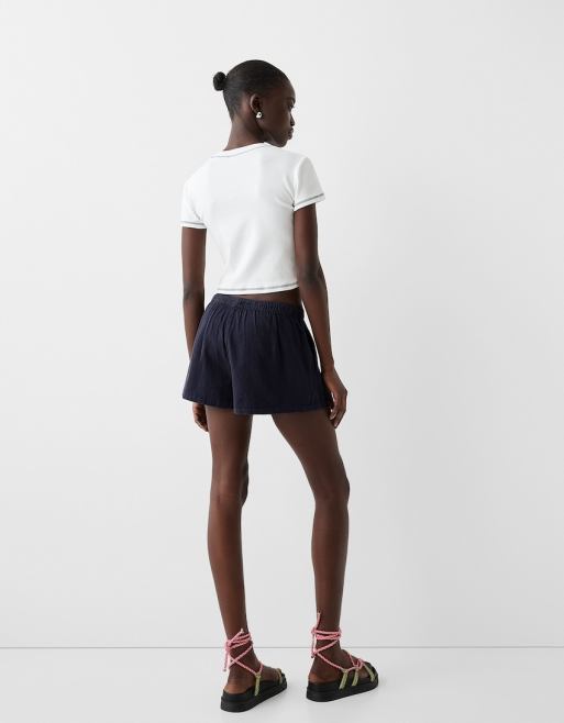 Bershka linen look tie waist shorts in rich navy, 4 of 4