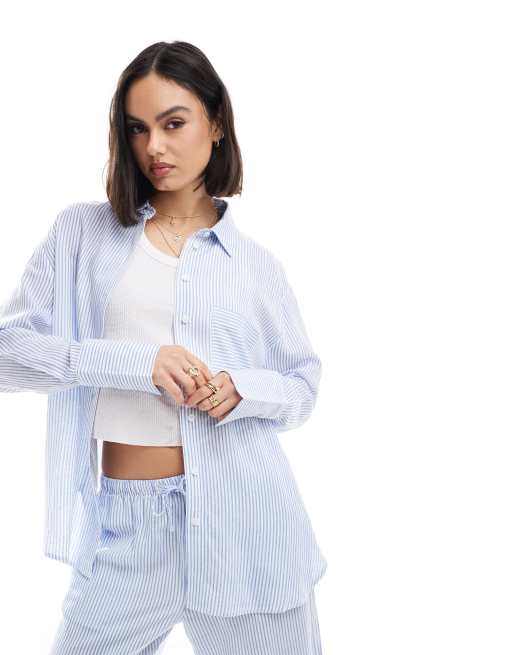 Bershka – Ljusblå, kritstrecksrandig skjorta i oversize, del av set