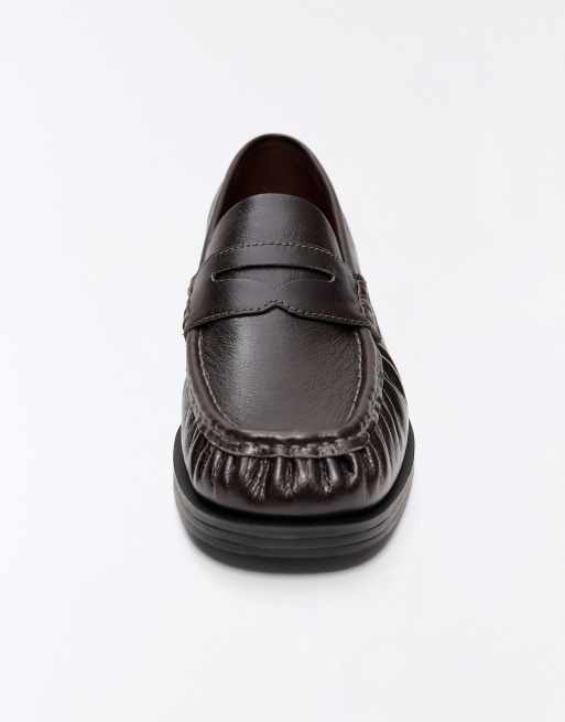 Bershka Loafer aus Leder mit eckiger Zehenpartie in Burgunderrot, 7 von 7