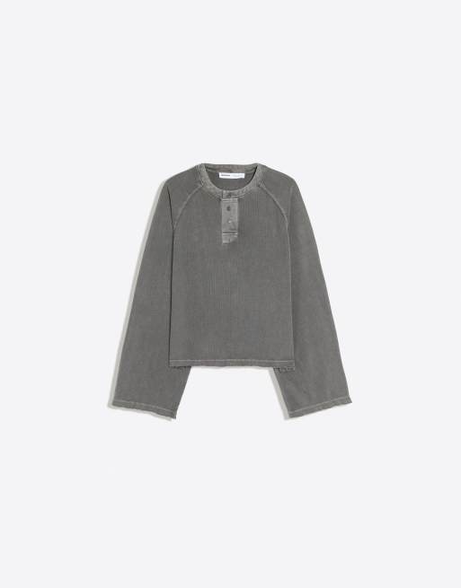 Bershka Long sleeve henley print t-shirt in grey, 5 of 6