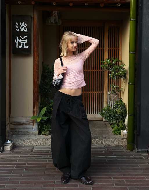 Bershka Long sleeve lace t-shirt in pink, 2 of 4