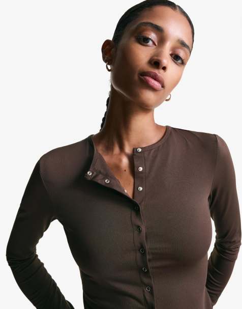 Bershka Long sleeve t-shirt with buttons in brown - view 1