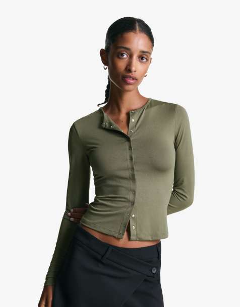Bershka Long sleeve t-shirt with buttons in khaki - view 1