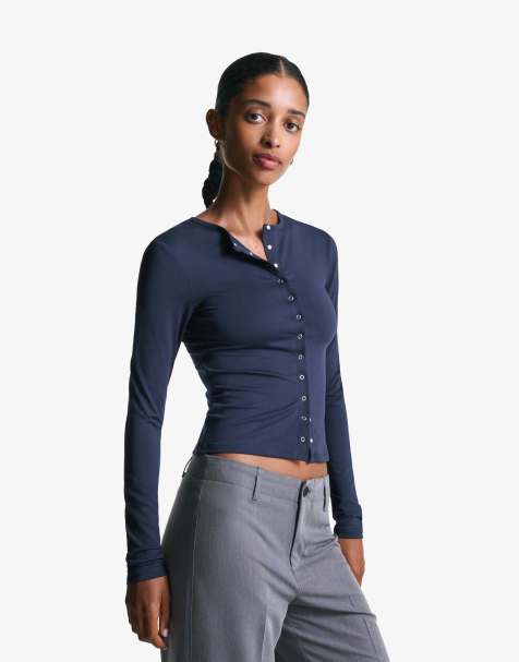 Bershka Long sleeve t-shirt with buttons in navy - view 1