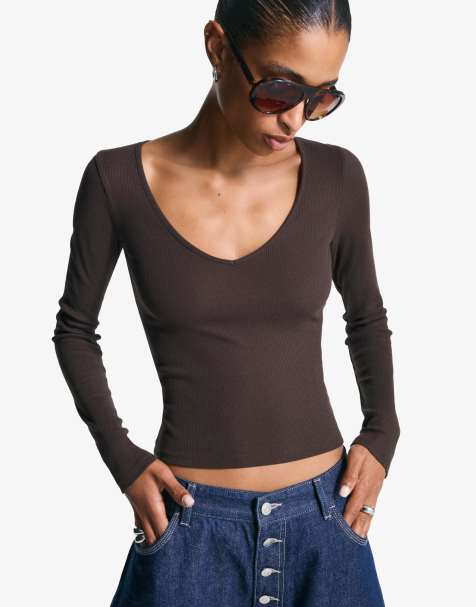 Bershka Long sleeve v-neck t-shirt in brown - view 1
