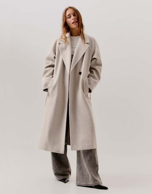 Bershka Long soft belted coat in beige, 2 of 5