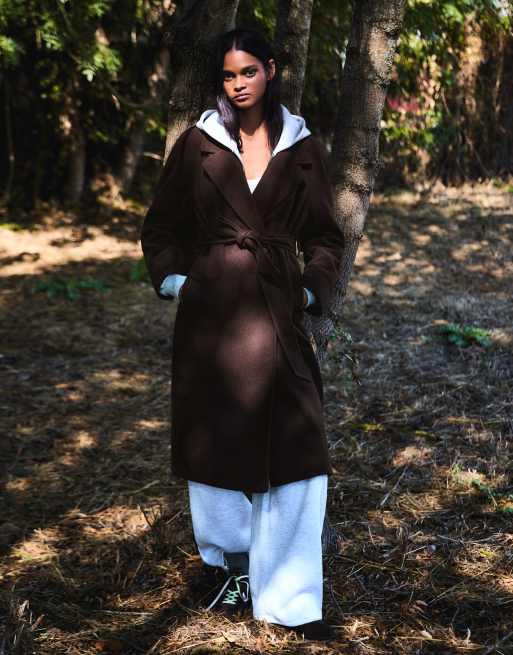 Bershka Long soft belted coat in brown, 2 of 6