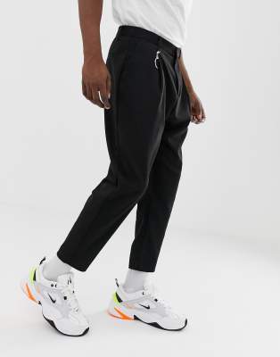 black carrot fit trousers
