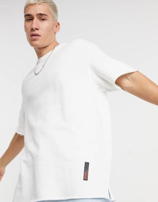 Bershka Loose Fit T Shirt With Raw Edge In White Evesham Nj