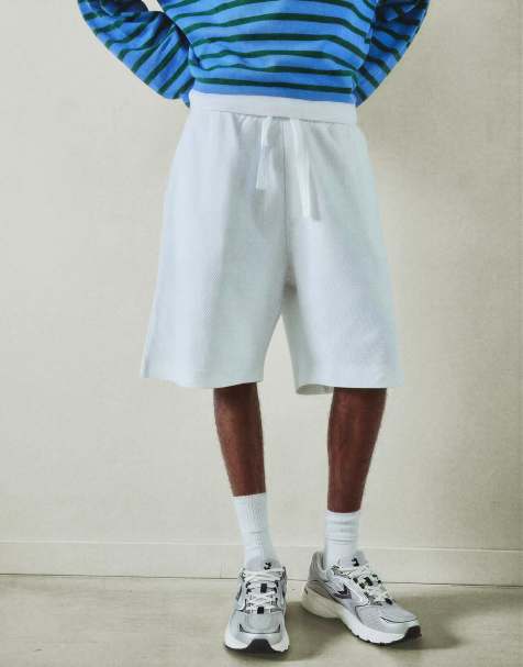 Bershka - Losvallende bermudashort in wit - view 1