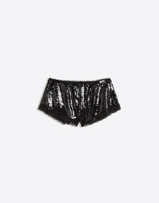 Bershka losvallende shorts met lovertjeskant in zwart, 5 van 5