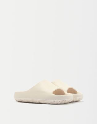 Bershka lounge slider in ecru-White