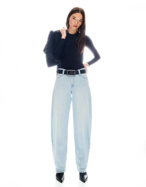 Bershka Low-rise baggy barrel jeans in blue