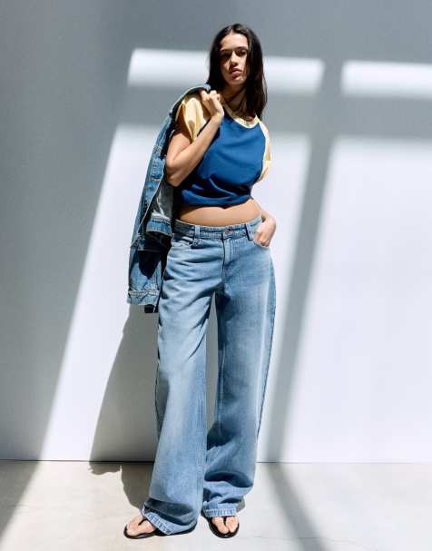Bershka Low-rise barrel jeans in mid blue - view 1