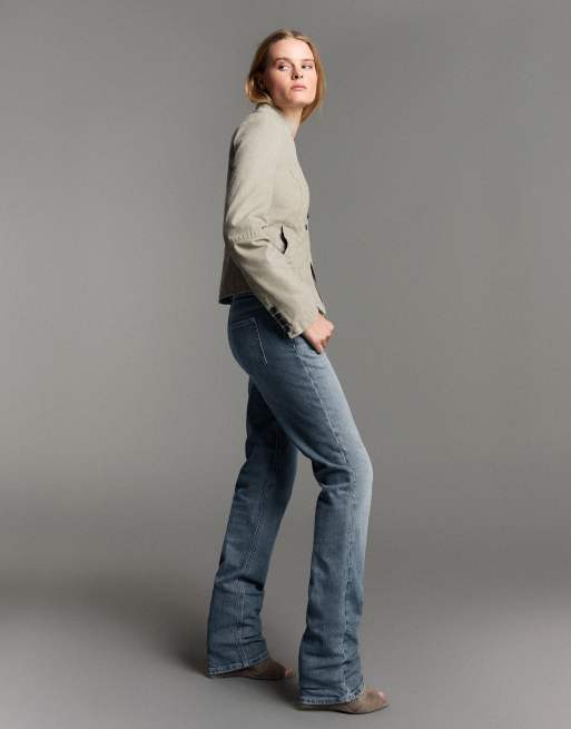 Bershka Low-rise slim fit jeans in blue, 4 of 5