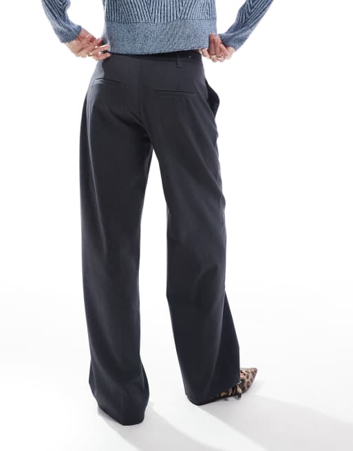 【COSYHARU】Roy pintuck wide slacks Bershka low rise wide leg tailored pants in gray | ASOS