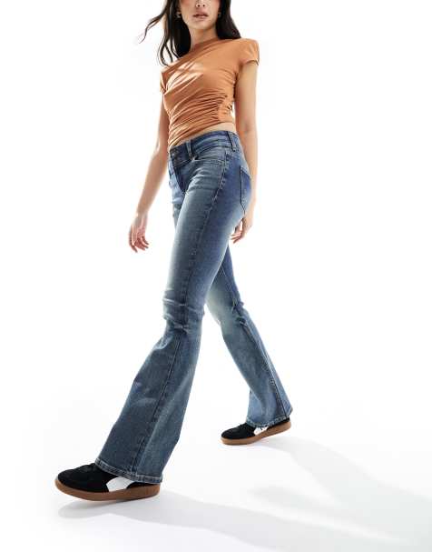 Women's flare jeans, Flared and bootcut jeans