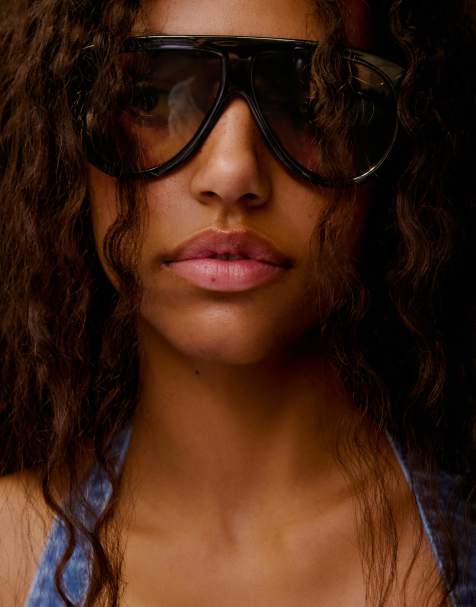 Bershka - Lunettes de soleil en plastique - Noir - view 1