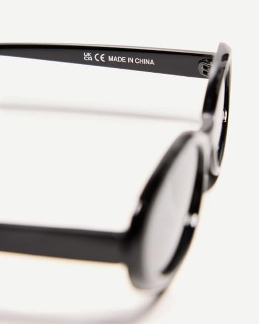 Bershka - Lunettes de soleil ovales en résine - Noir  , 3 de 3