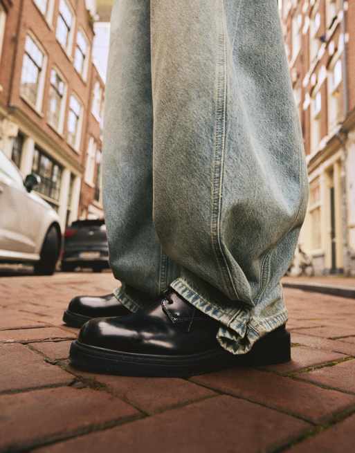 Bershka - Lyseblå jeans med barrel-ben, 3 af 4