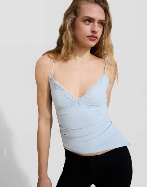 Bershka - Lyseblå top med stropper og blondekanter - view 1