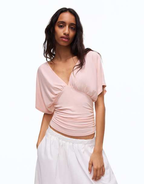 Bershka - Lyserød T-shirt med V-hals og rynker - view 1