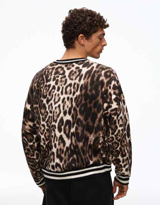 Bershka maglione girocollo con stampa animalier marrone, 3 di 5