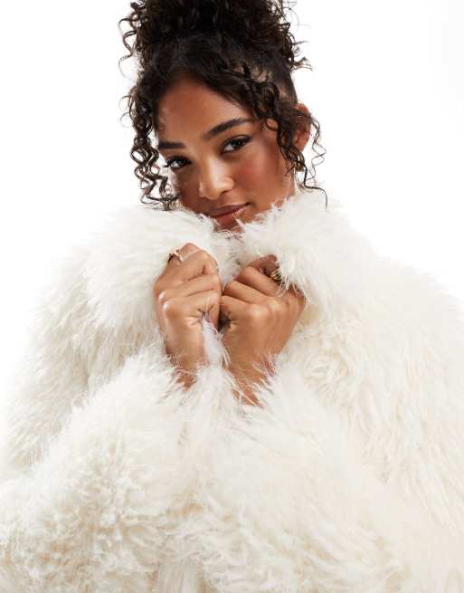 Fausse fourrure bershka hotsell
