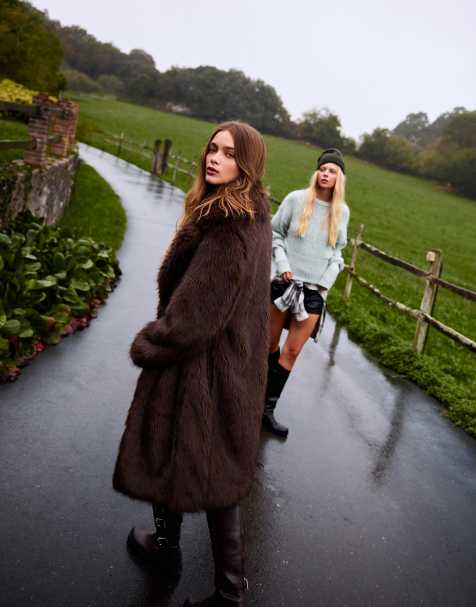 Bershka - Manteau long en fausse fourrure - Marron - view 1