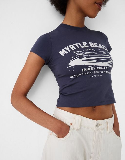 Bershka – Marinblå, kort t-shirt med 'Myrtle Beach'-tryck