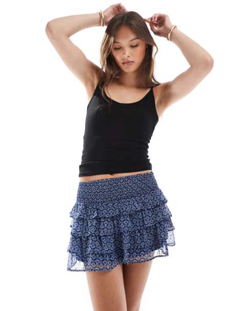 Bershka – Marinblå, paisleymönstrad rarakjol i minilängd - view 1