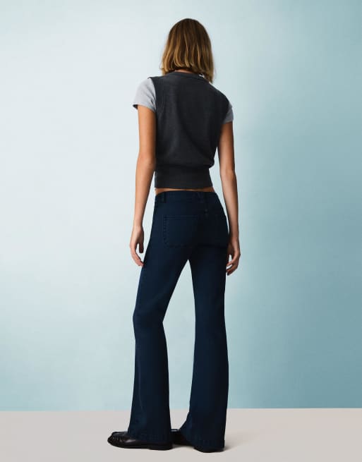 Bershka - Marineblå bukser med svaj samt lommer og flapper, 2 af 4
