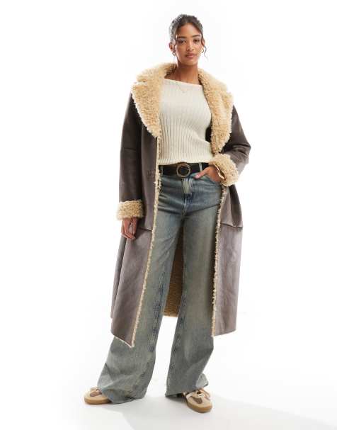 Bershka – Maxi-Jacke aus Lammfell in Braun mit Oversize-Schnitt - view 1
