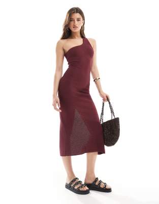 Bershka - Maxi-Strickkleid in Burgunderrot mit One-Shoulder-Träger
