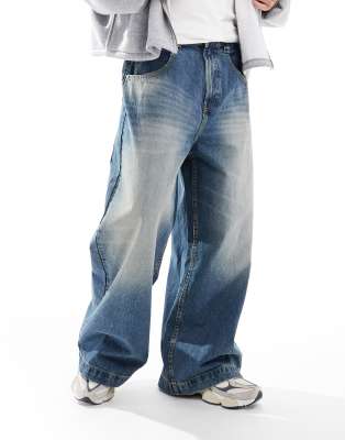 mega baggy fit jeans in washed dark blue