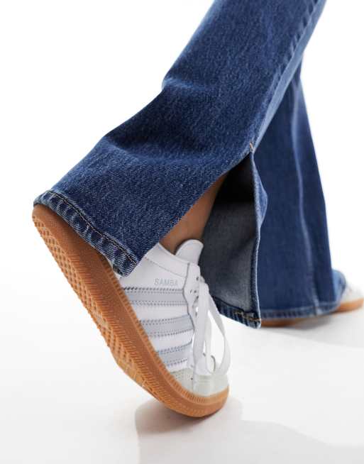 Bershka – Mellanblå bootcut-jeans med hög midja och slitsad nederkant , 3 av 5